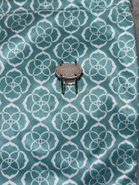 Kendra Scott Elyse Druzy Ring in white and Silver Size 7